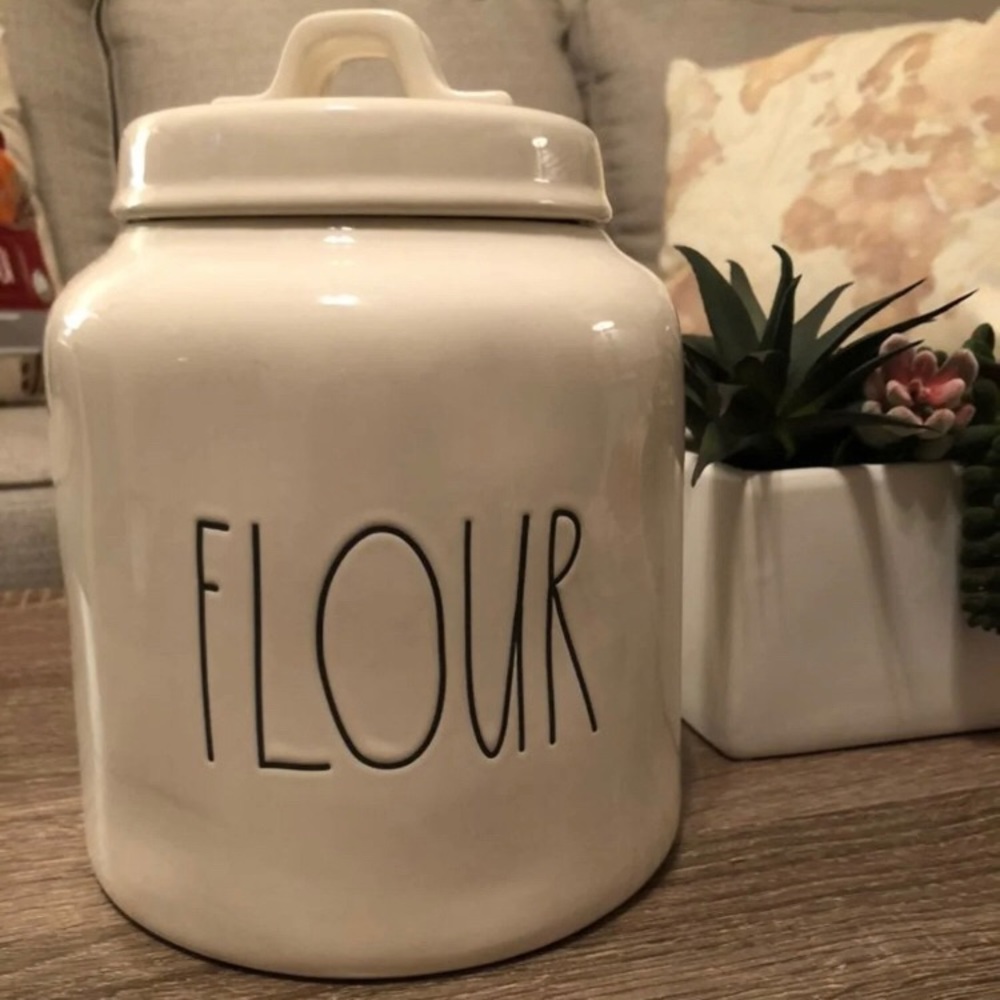 Rae Dunn flour canister